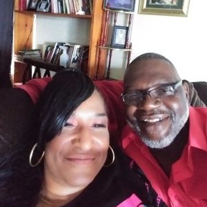 Meet your Posher, Dennis